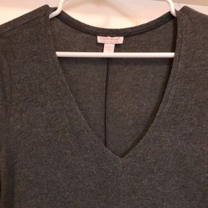 Long sleeve maternity and breastfeeding top